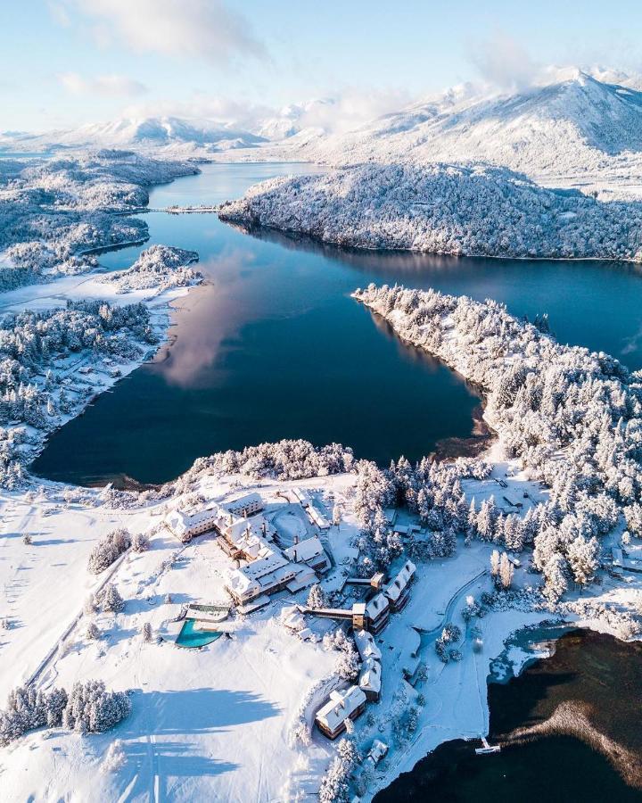 فندق ومنتجع وسبا جولف للاو للاو سان كارلوس دي باريلوتشي المظهر الخارجي الصورة Aerial view of the lake