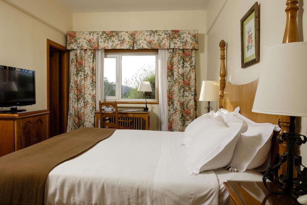 فندق ومنتجع وسبا جولف للاو للاو سان كارلوس دي باريلوتشي المظهر الخارجي الصورة A bedroom at the hotel